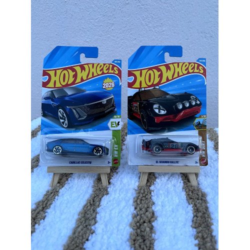 HotWheels Imported - Cadillac Celestio  Combo